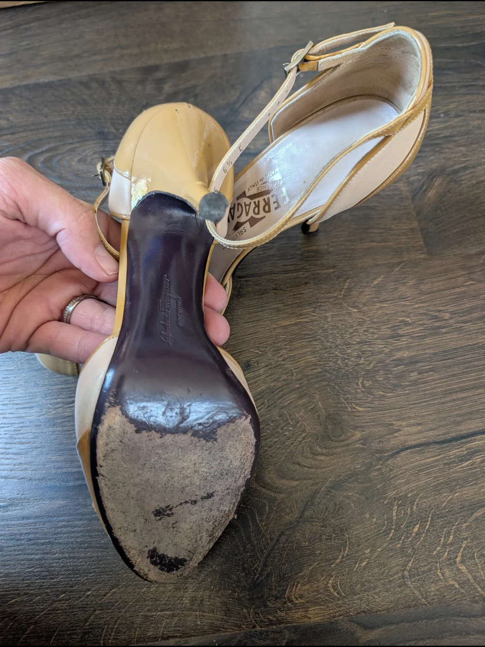 Salvatore Ferragamo Women's Beige Patent Bow Ankle-Strap Pumps - Picture 4 of 5